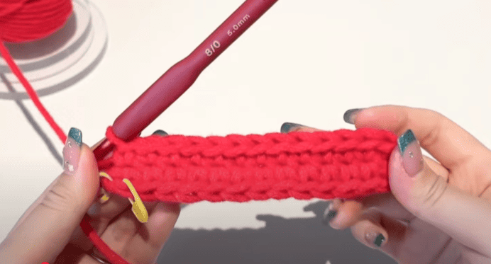 crochet bottom for crochet phone pouch