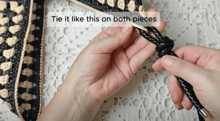 install strap for Granny Square Bag Crochet Pattern