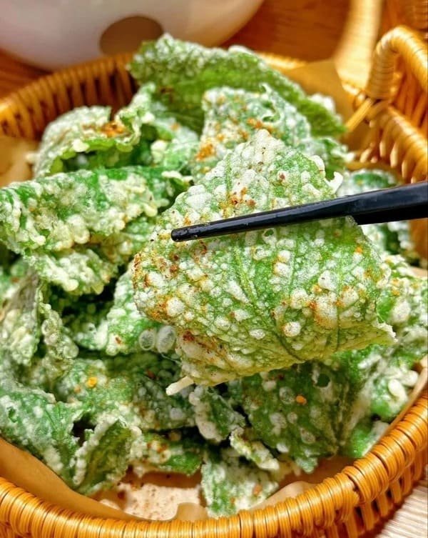 Deep-Fried Mulberry Leaves For Youbu Ancient Town